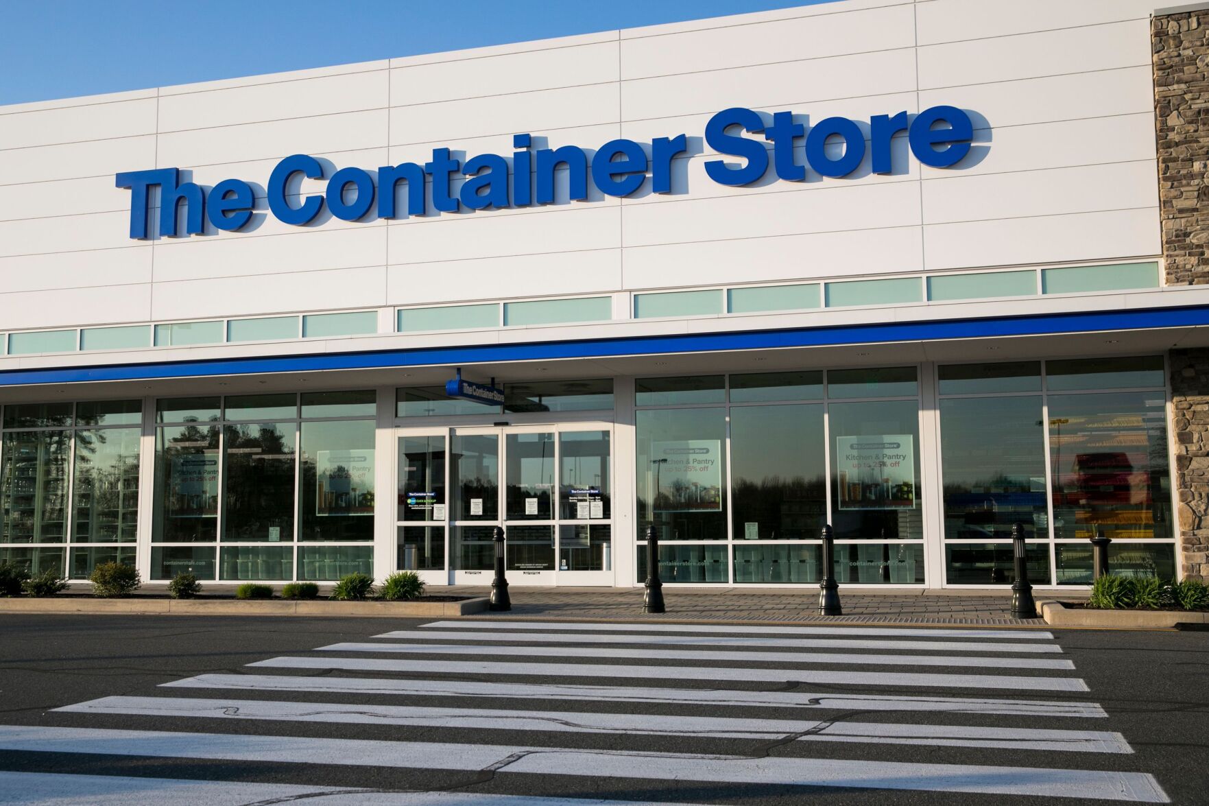 Bed Bath & Beyond is returning to brick and mortar stores — at a rival ...
