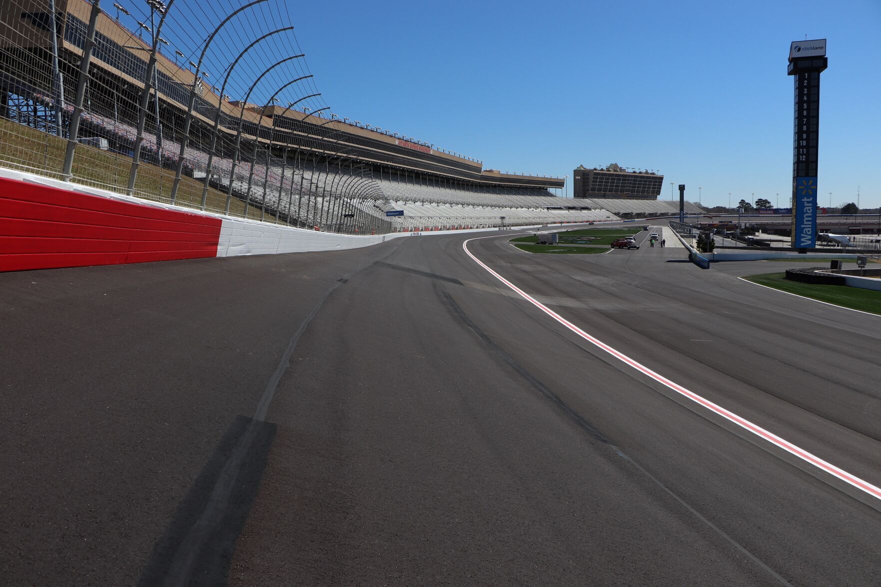 Renovated Atlanta Motor Speedway makes NASCAR Cup Series debut 
